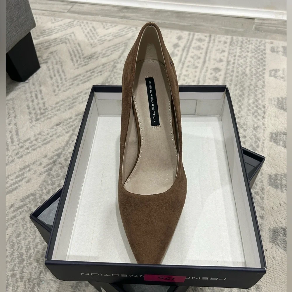New In Box French Connection Pointed Toe Suede Heels